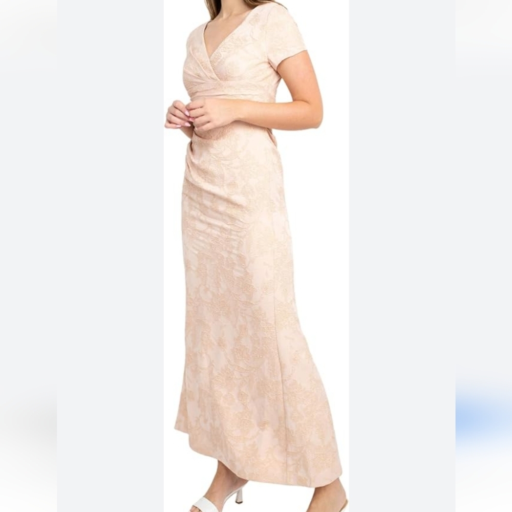 Adriana Papell Elegant Cream Maxi Dress Size 4